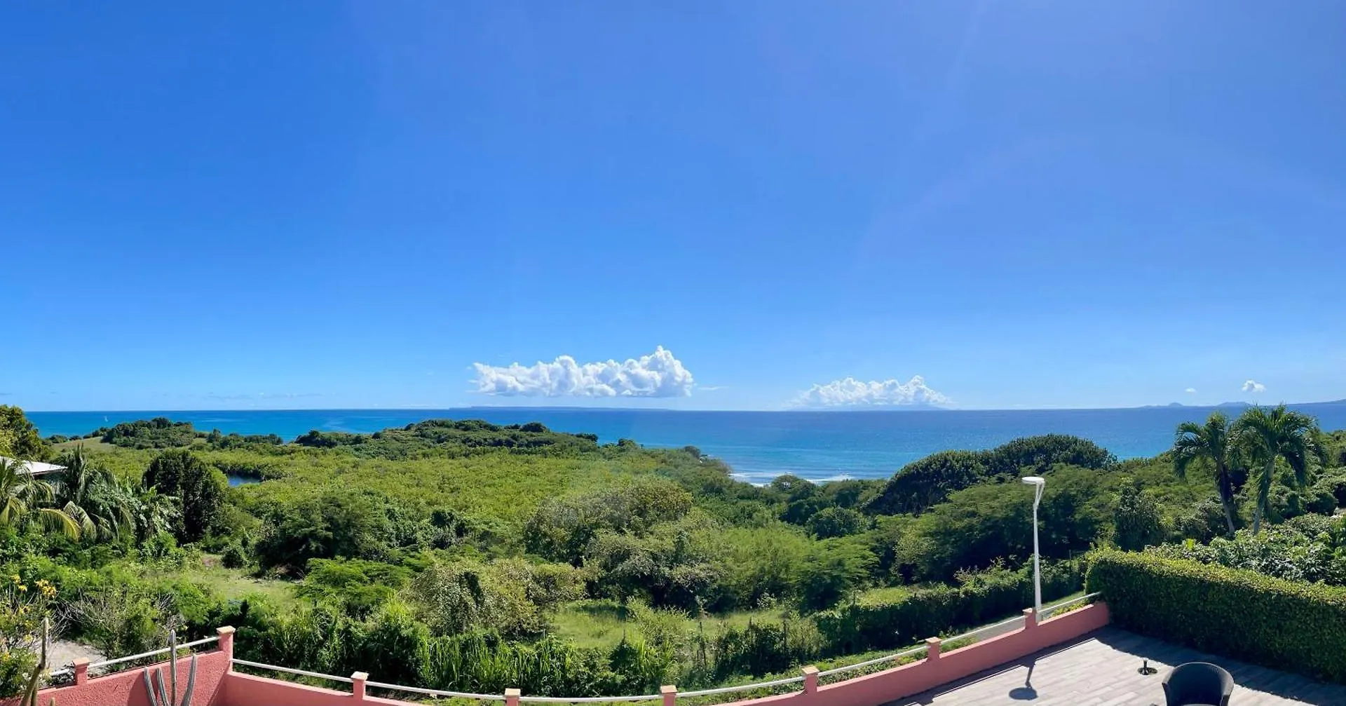 Apartment Charmant T3 En Haut De Villa, Vue Panoramique Sur La Mer Le Gosier  Guadeloupe
